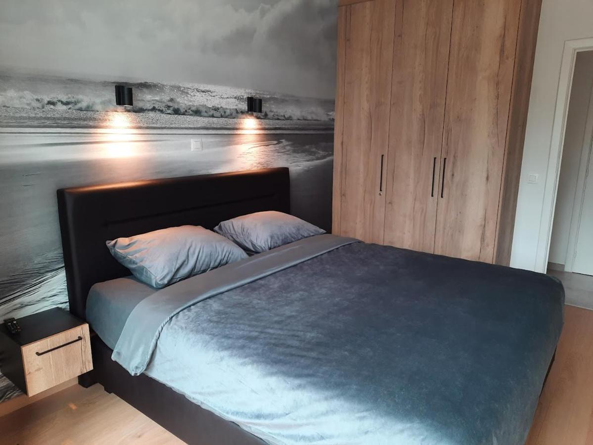 Lichtrijk En Comfortabel Hoekappartement Met Gratis Parking En Zeer Centraal Gelegen - Comme Chez Soi Oostende Exterior foto