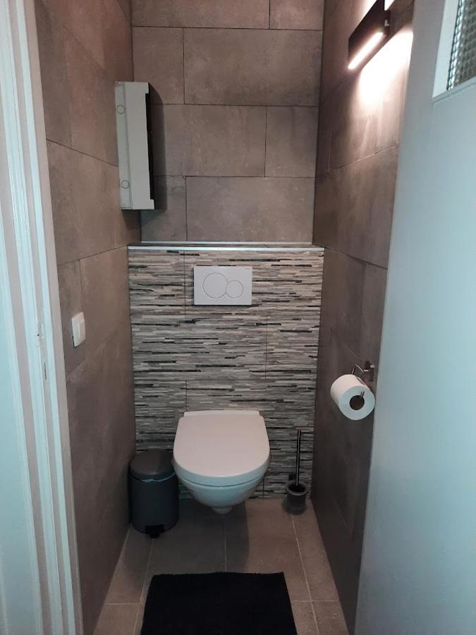 Lichtrijk En Comfortabel Hoekappartement Met Gratis Parking En Zeer Centraal Gelegen - Comme Chez Soi Oostende Exterior foto