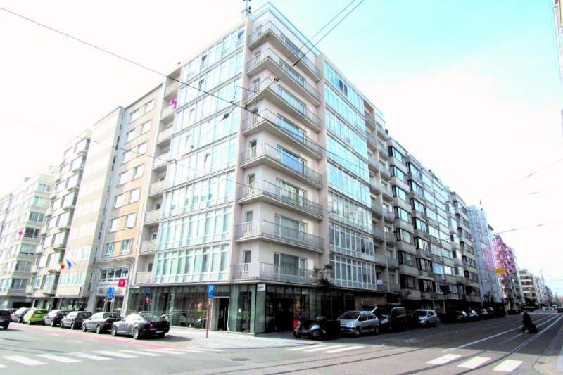 Lichtrijk En Comfortabel Hoekappartement Met Gratis Parking En Zeer Centraal Gelegen - Comme Chez Soi Oostende Exterior foto